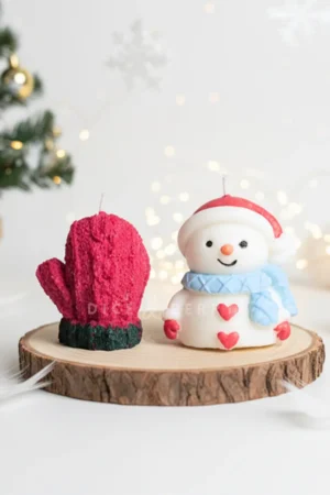 DiceandBerry Cute Snowman with Chrimstmas Gloves Candle Combo Charming Home Decor, Gifts for X mas, Christmas gift, Scented, Soy wax, Gifting, Birthday Gift, Decorative Candle, Gifts for her, handmade gift